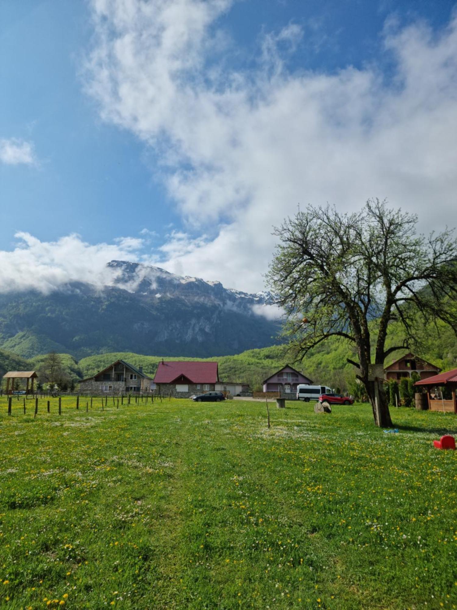 Hotel Ethno Katun Rosi Agrotourism Gusinje Exteriér fotografie