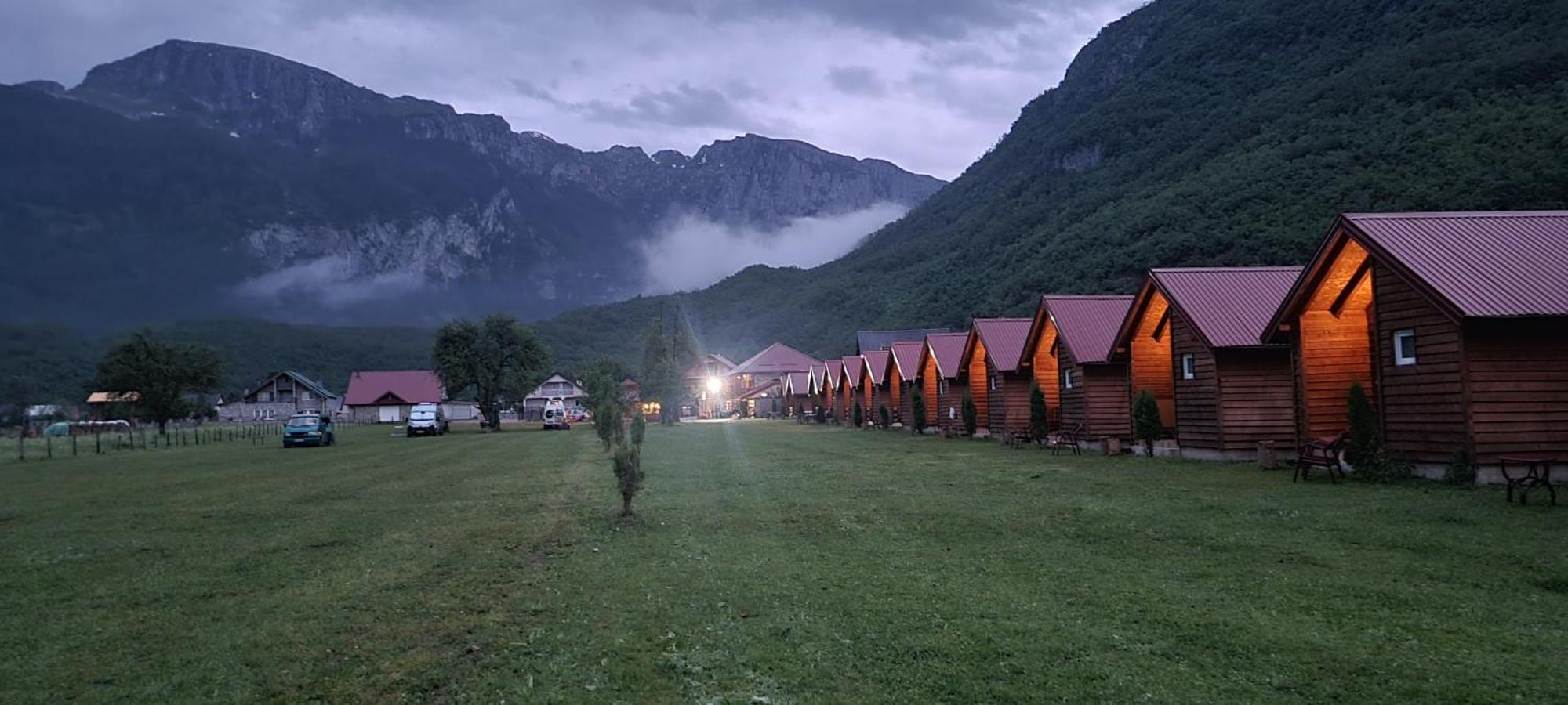 Hotel Ethno Katun Rosi Agrotourism Gusinje Exteriér fotografie